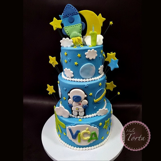 Trospratna torta mali astronaut