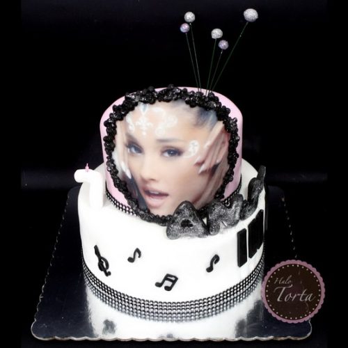 Torta Ariana Grande spratna