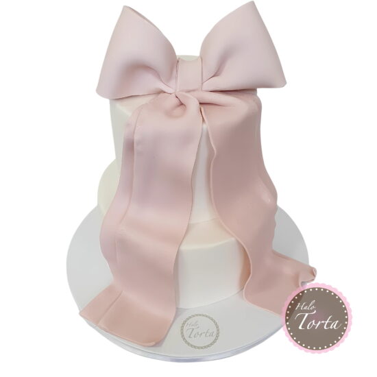 Torta sa sedef-roze mašnom